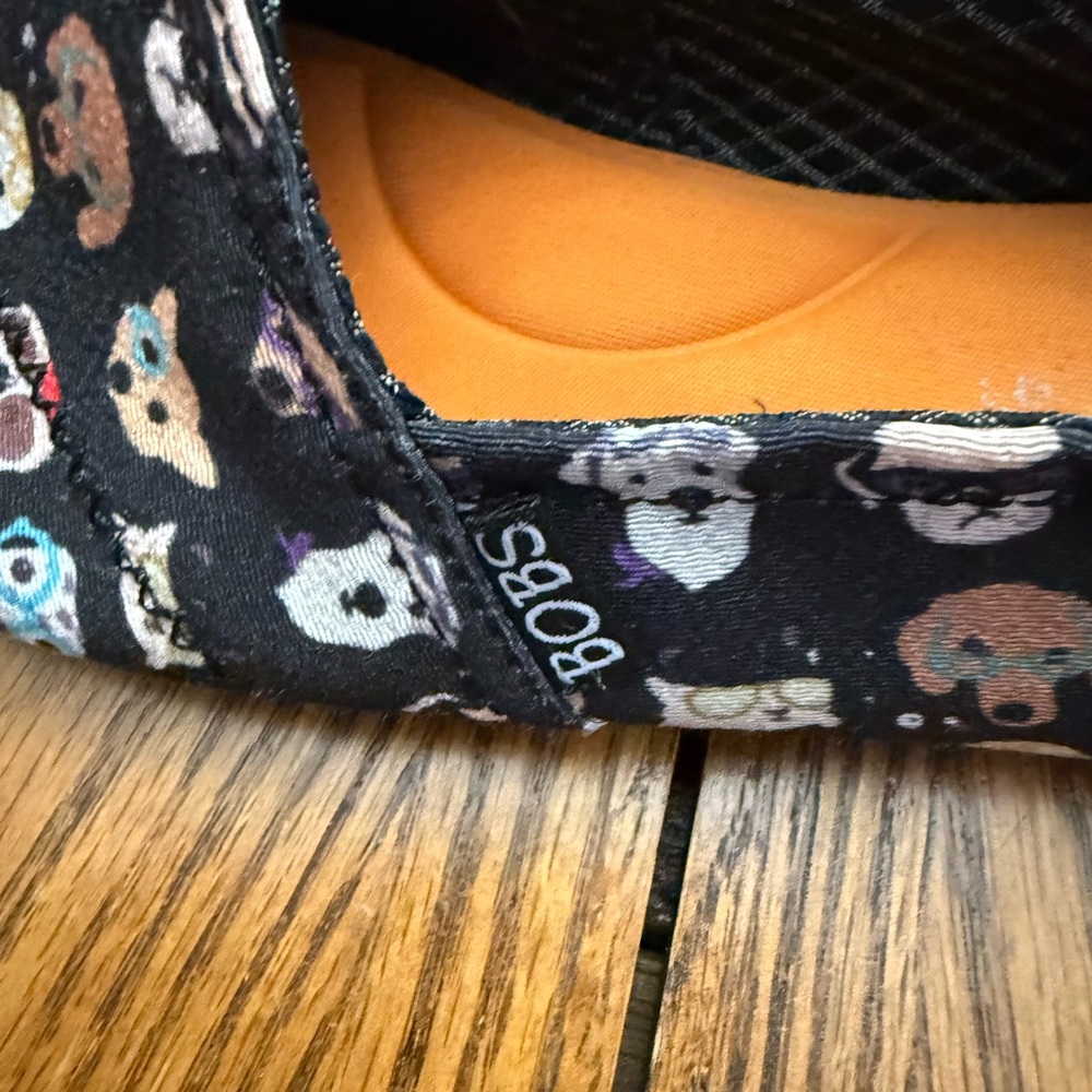 Bob’s Dog Print Slip On’s - Picture 7 of 8